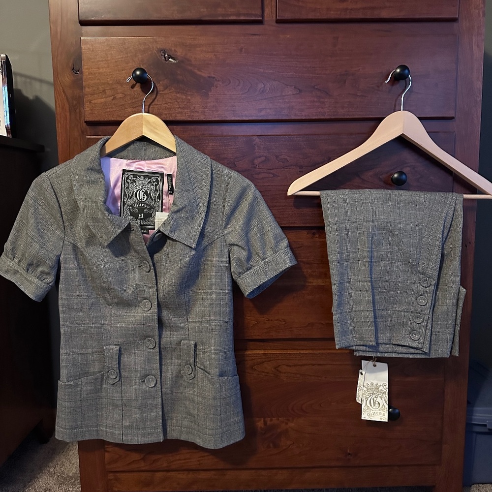Guess Suit